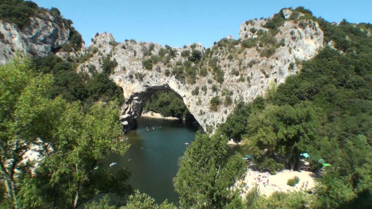 Saint-Julien-de-Peyrolas Mas Des Gardies المظهر الخارجي الصورة