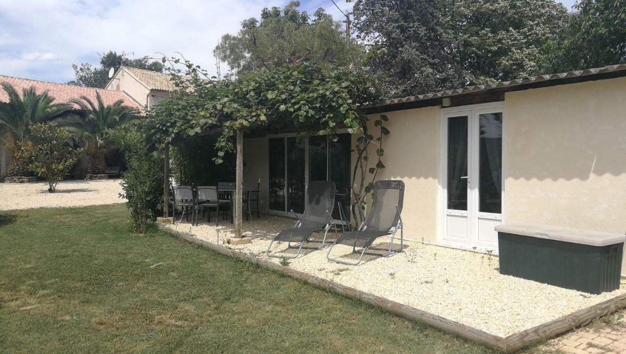 Saint-Julien-de-Peyrolas Mas Des Gardies المظهر الخارجي الصورة